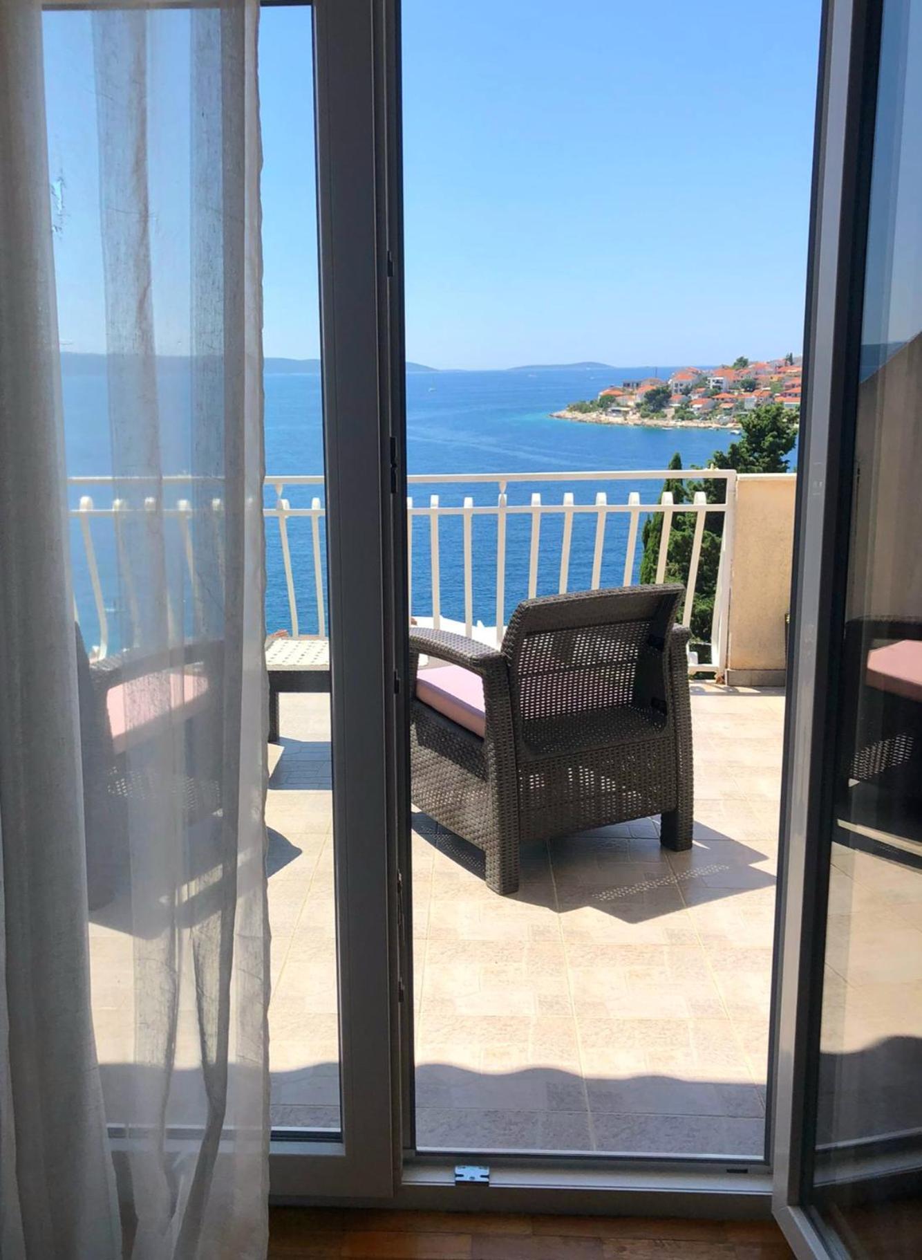 Maiden Apartments Трогир Екстериор снимка