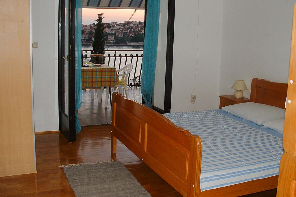Maiden Apartments Трогир Стая снимка
